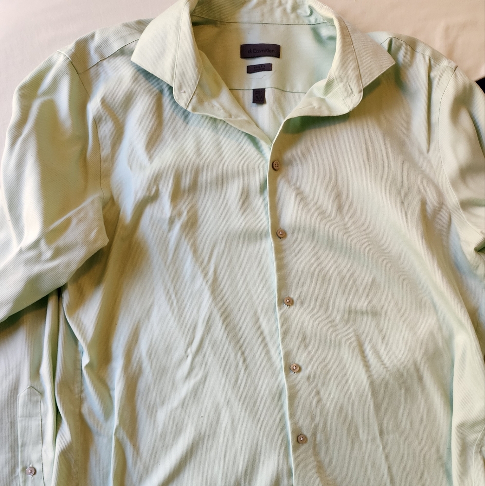 Long sleeve button up shiry